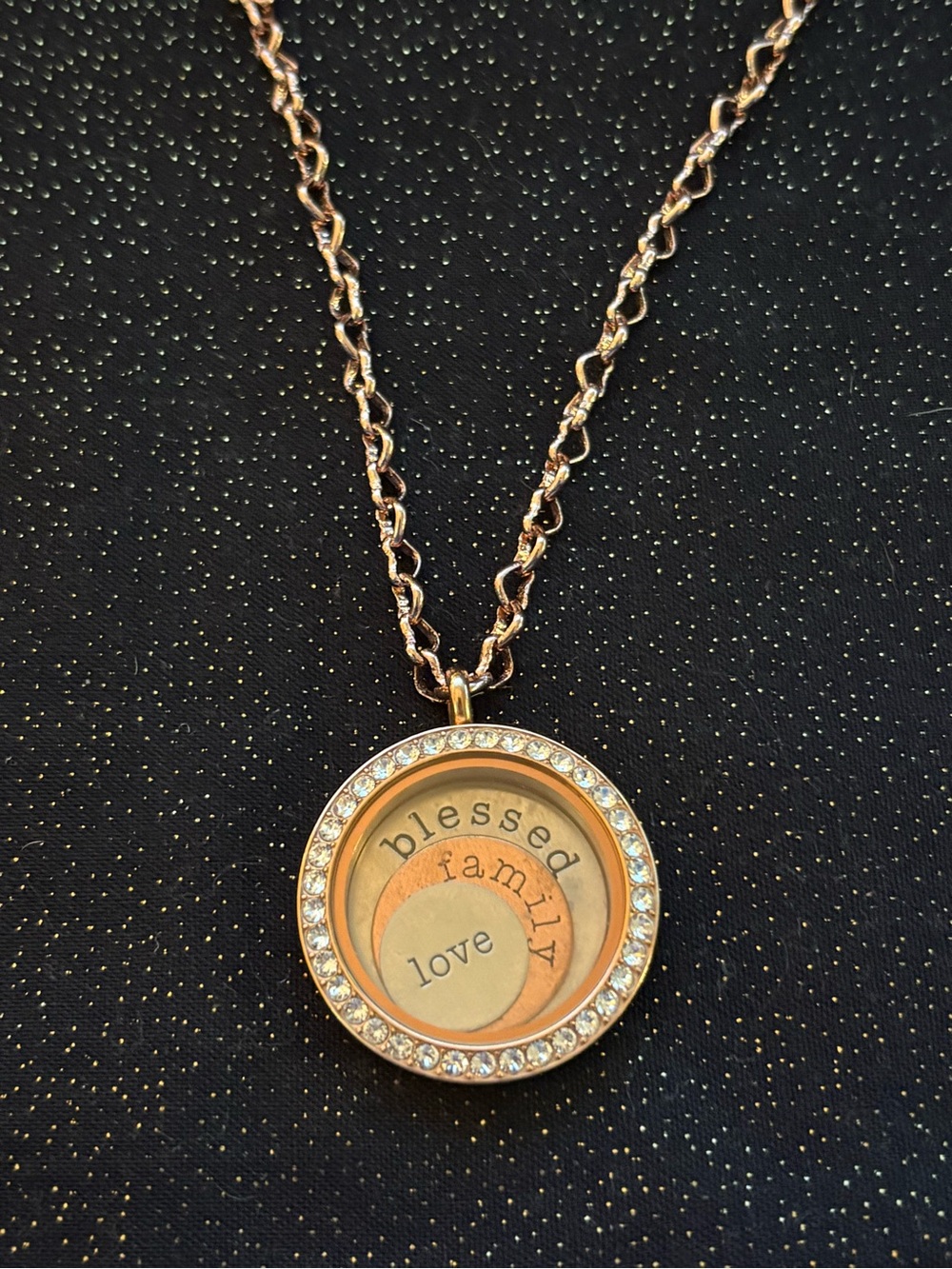 Origami Owl Large Rose Gold Twist Locket Necklace